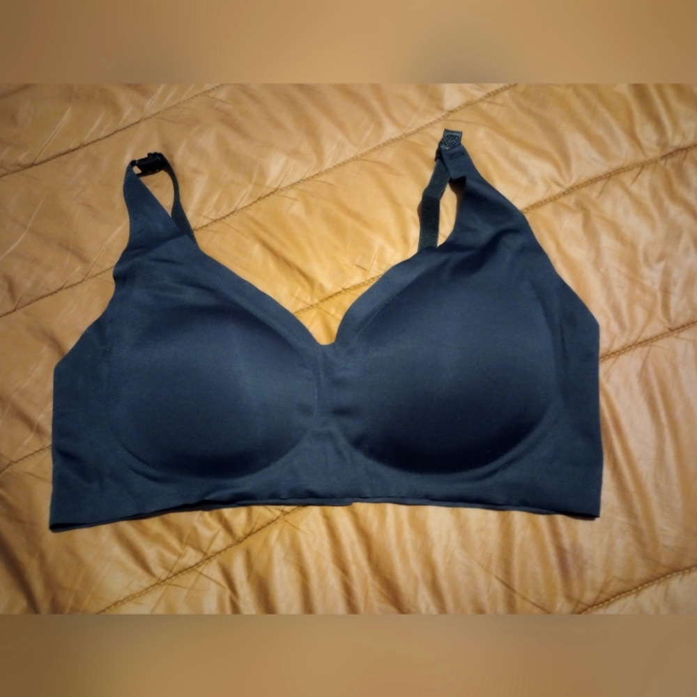 Women's Black Seamless Jelly Bra